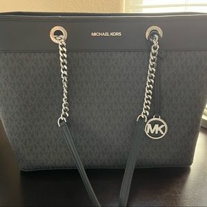 Michael kors tote